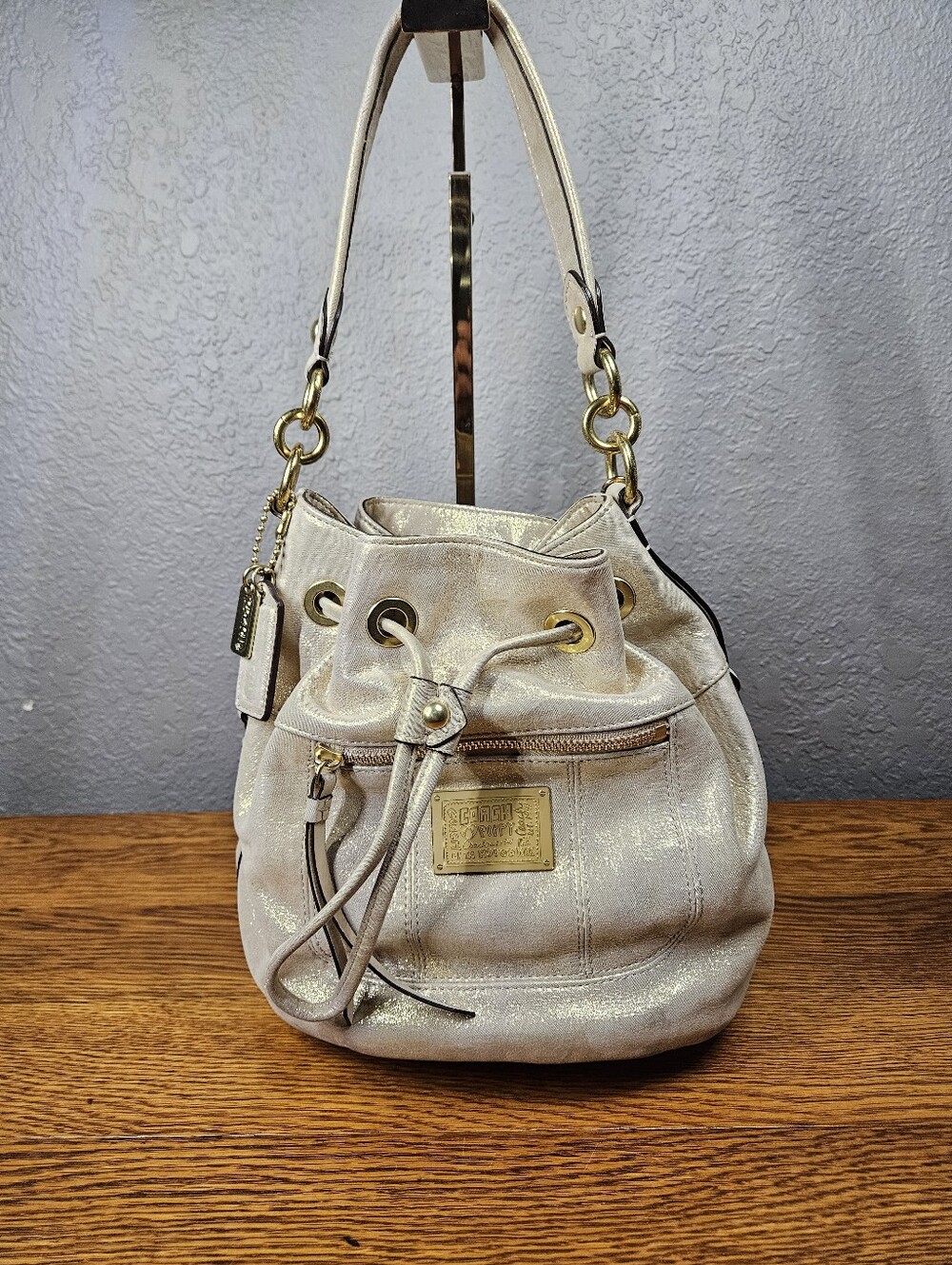 Coach Poppy Gold Shimmer Cinch Bucket Bag - Picture 2 of 16